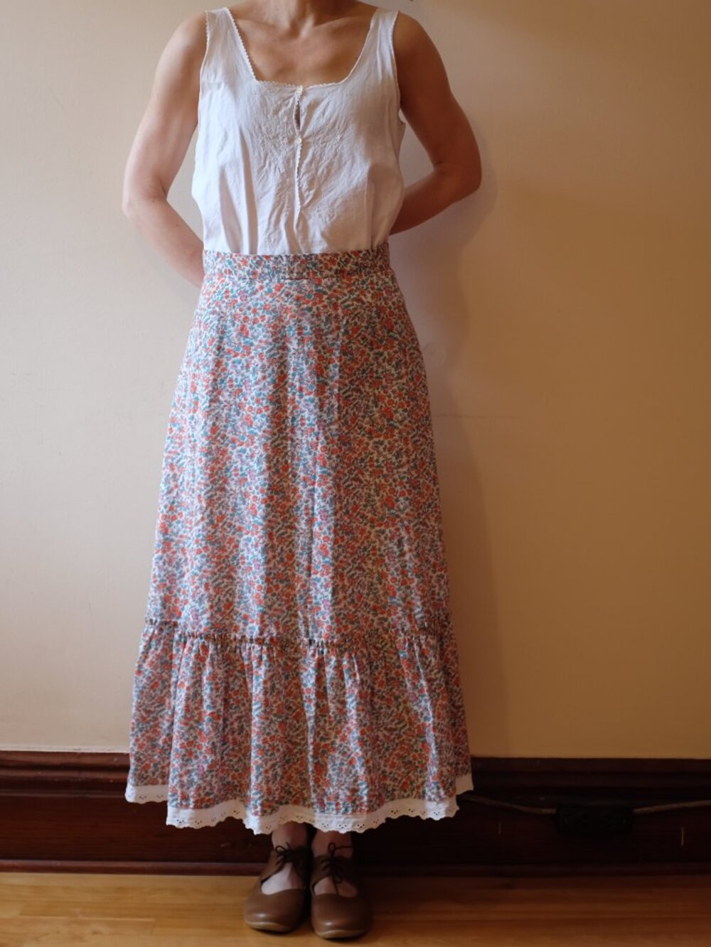 Vintage prairie skirt - Picture 3 of 10